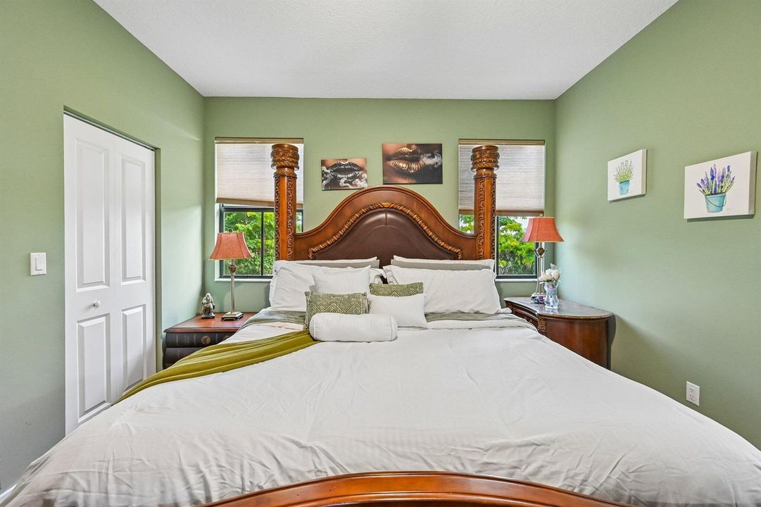25-web-or-mls-Oysterwood Ln-S2608-025
