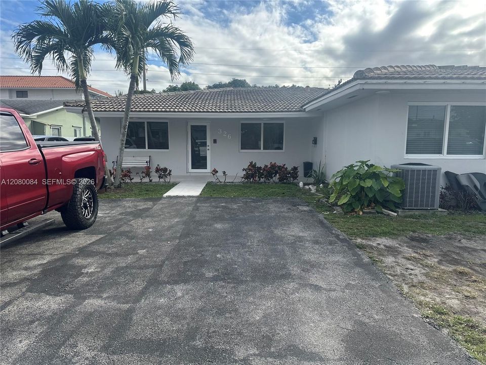 For Rent: $4,500 (4 beds, 3 baths, 3030 Square Feet)