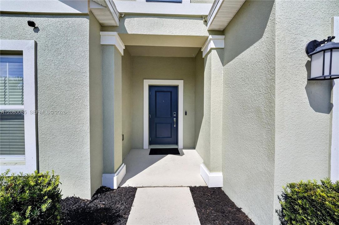 En Venta: $415,000 (4 camas, 2 baños, 1843 Pies cuadrados)