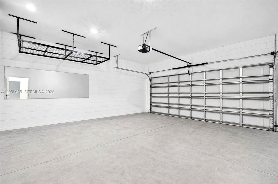En Venta: $415,000 (4 camas, 2 baños, 1843 Pies cuadrados)