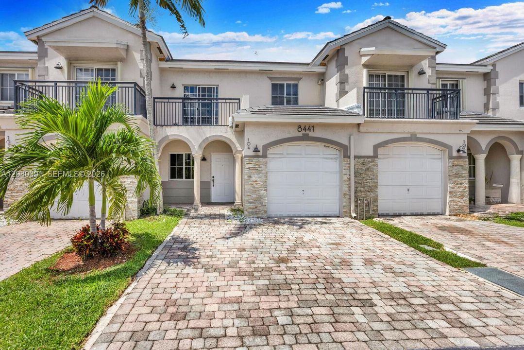 For Rent: $3,200 (3 beds, 2 baths, 1743 Square Feet)