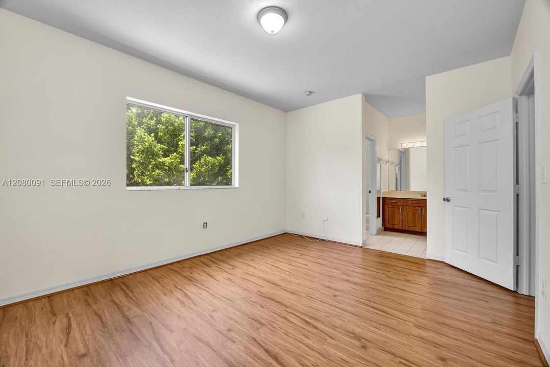 For Rent: $3,200 (3 beds, 2 baths, 1743 Square Feet)