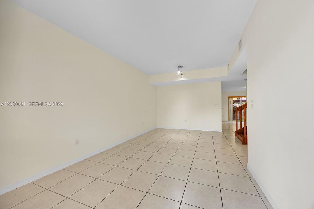 For Rent: $3,200 (3 beds, 2 baths, 1743 Square Feet)