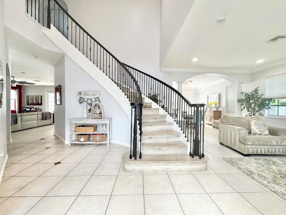 ELEGANT STAIRWAY