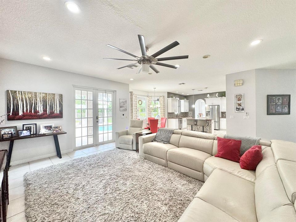 OPEN FLOOR PLAN FAMILY ROOM TO KITCHEN