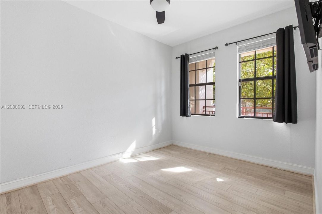 First Floor Bedroom - Perfect for Guests or In-Laws