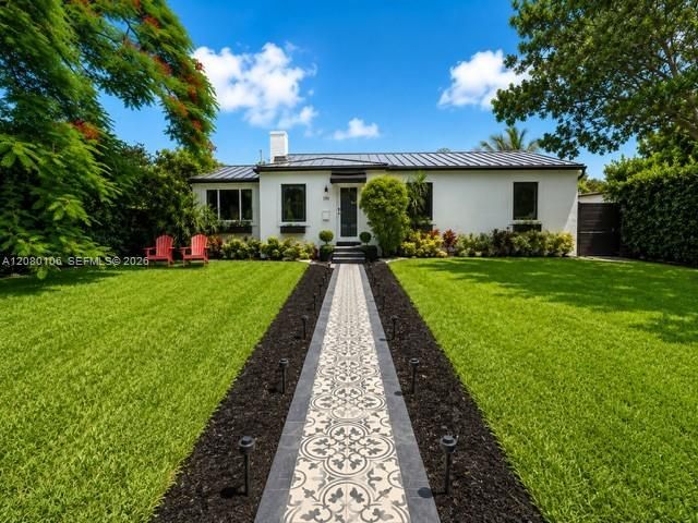 For Rent: $11,500 (4 beds, 2 baths, 1624 Square Feet)