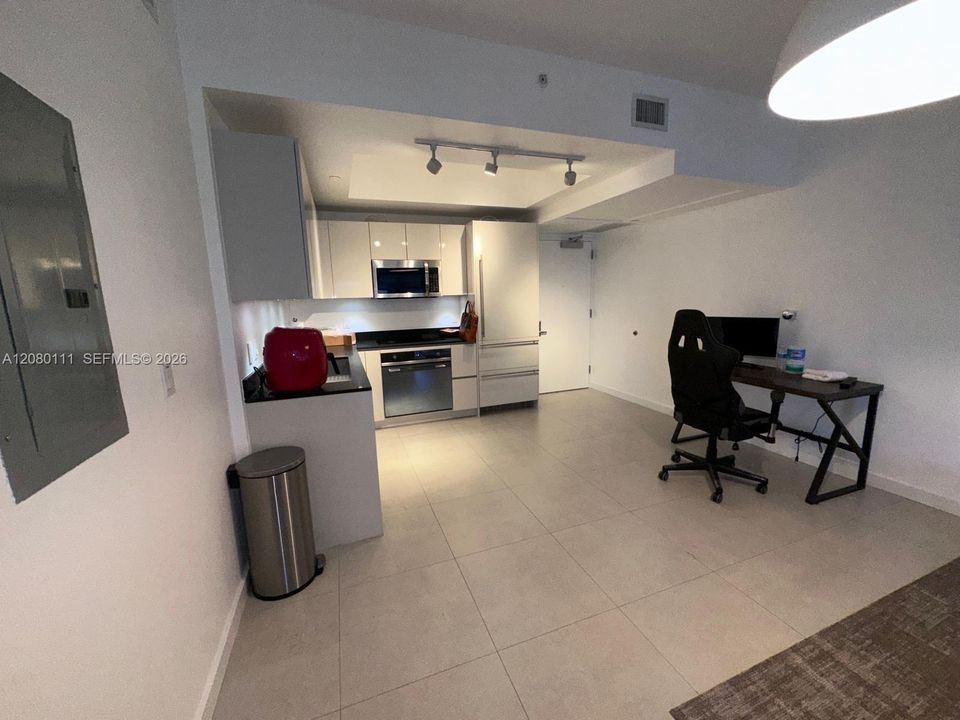 En Venta: $599,500 (1 camas, 1 baños, 651 Pies cuadrados)