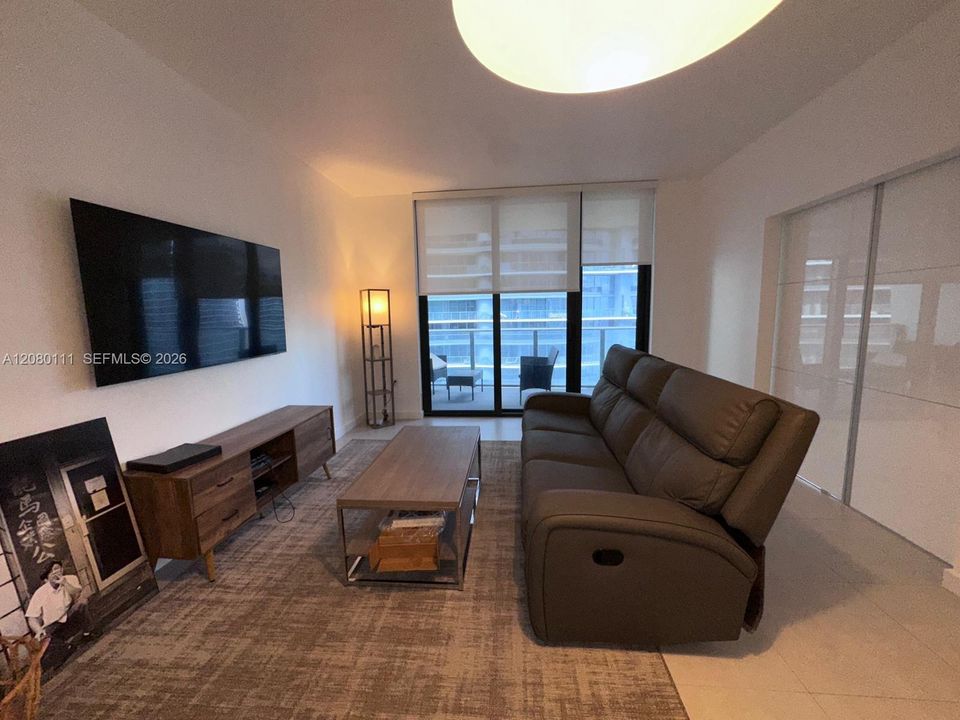 En Venta: $599,500 (1 camas, 1 baños, 651 Pies cuadrados)
