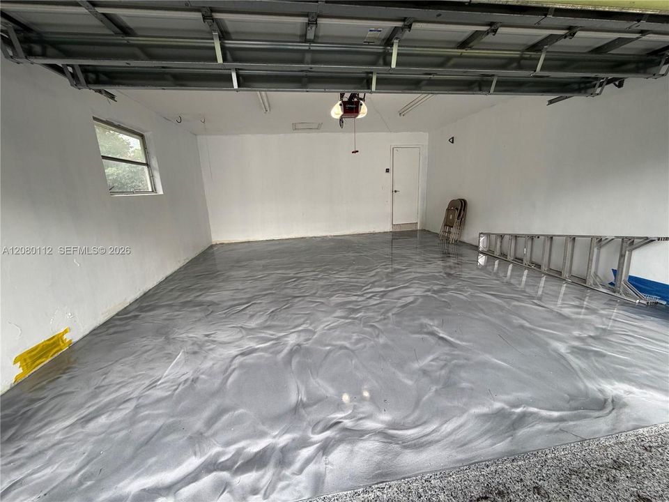 For Rent: $3,500 (3 beds, 2 baths, 1734 Square Feet)