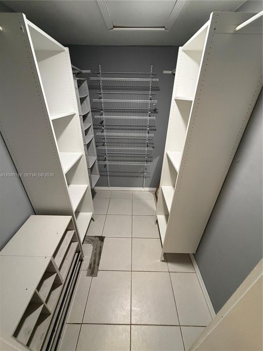 For Rent: $3,500 (3 beds, 2 baths, 1734 Square Feet)