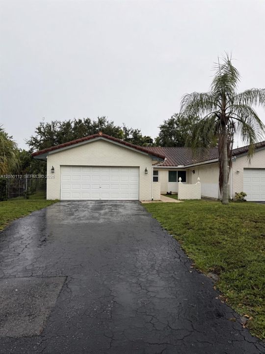 For Rent: $3,500 (3 beds, 2 baths, 1734 Square Feet)