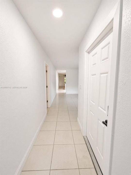 For Rent: $3,500 (3 beds, 2 baths, 1734 Square Feet)