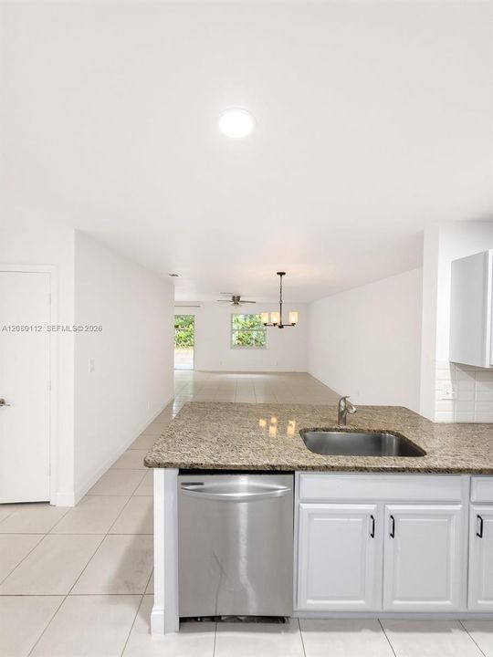 For Rent: $3,500 (3 beds, 2 baths, 1734 Square Feet)