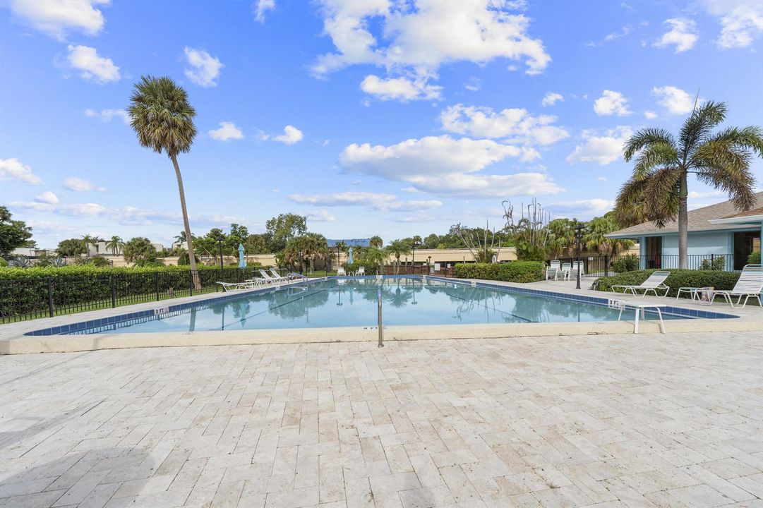 Jensen Beach _ NE 14th Court _ Pool 02
