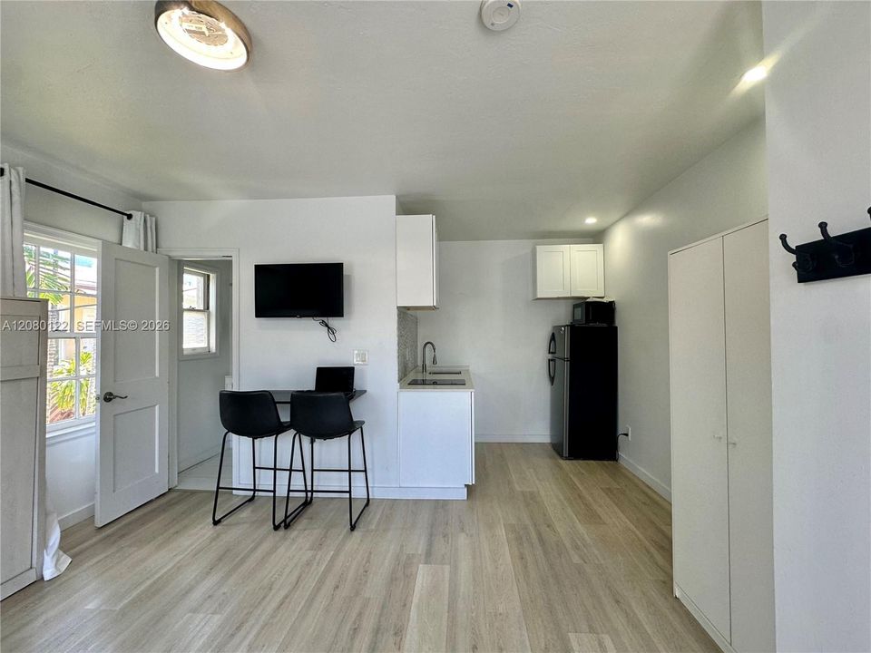 For Rent: $1,550 (0 beds, 1 baths, 0 Square Feet)