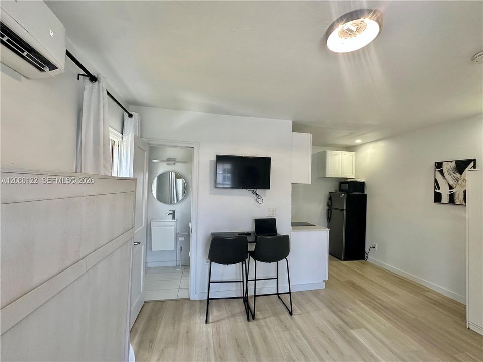 For Rent: $1,550 (0 beds, 1 baths, 0 Square Feet)