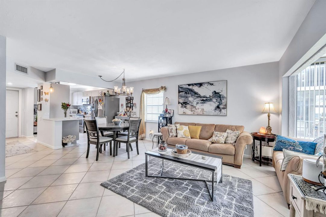 Dining/ Living Room