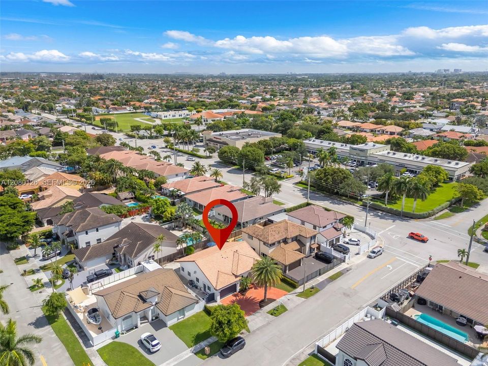 Active With Contract: $815,000 (4 beds, 3 baths, 2065 Square Feet)