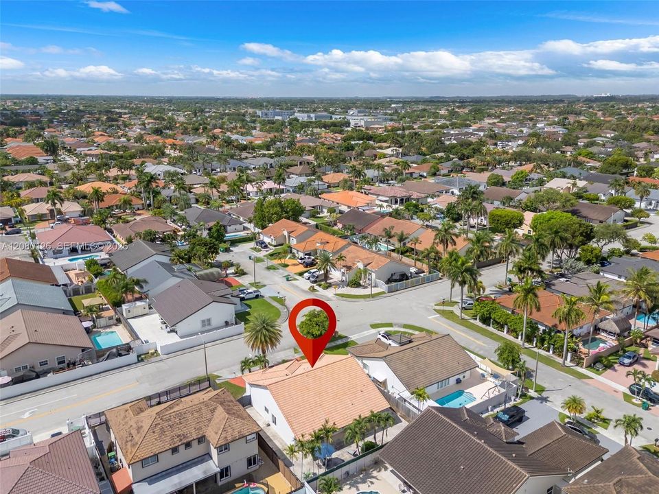 Active With Contract: $815,000 (4 beds, 3 baths, 2065 Square Feet)