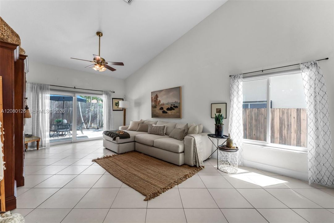 Active With Contract: $815,000 (4 beds, 3 baths, 2065 Square Feet)