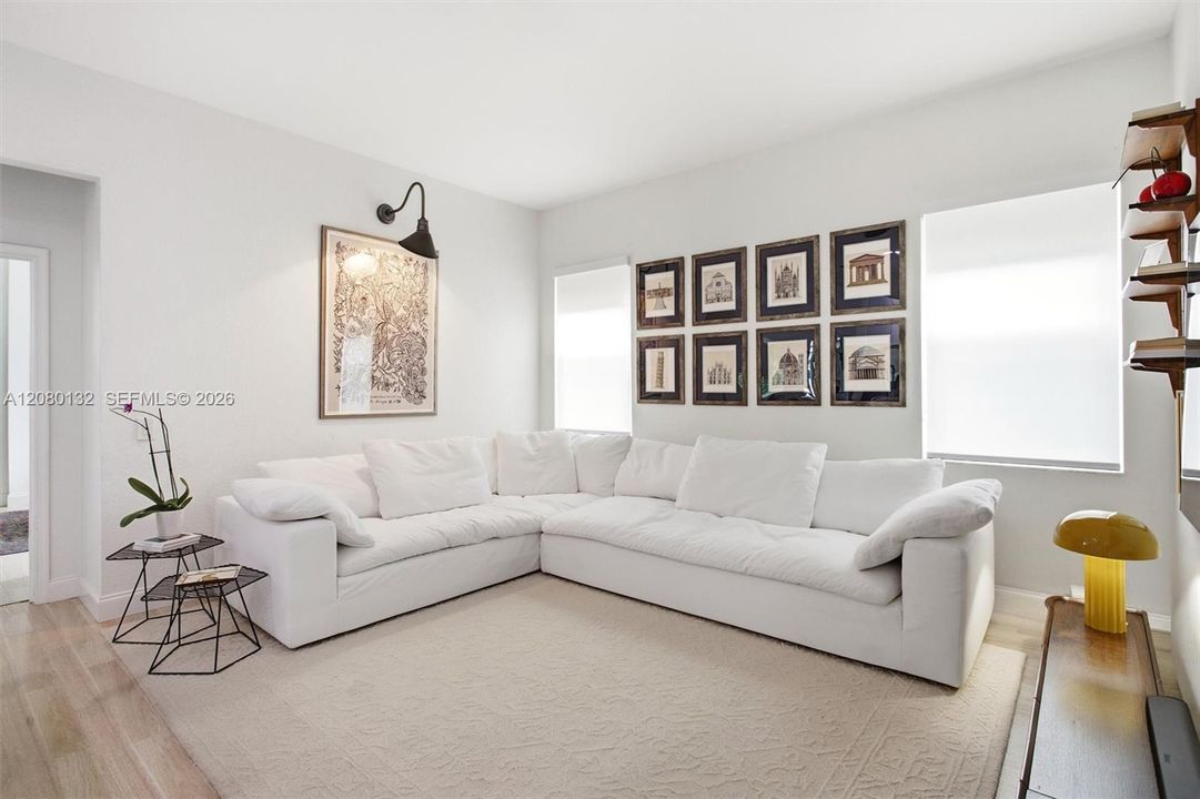 En Venta: $785,000 (3 camas, 2 baños, 1662 Pies cuadrados)