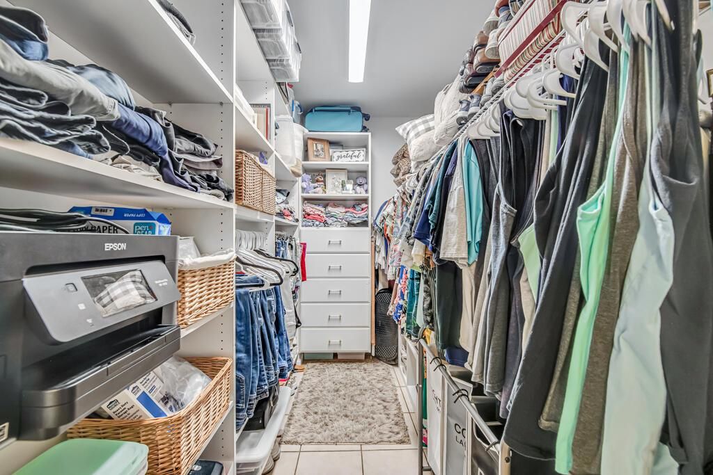 Walk In Closet