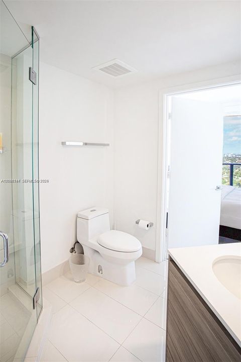 For Rent: $5,500 (2 beds, 2 baths, 864 Square Feet)