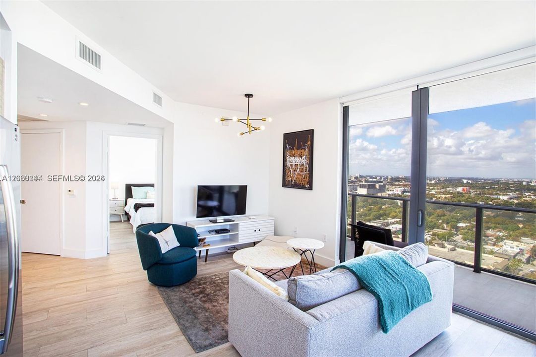 For Rent: $5,500 (2 beds, 2 baths, 864 Square Feet)