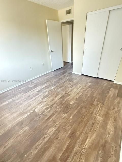 В аренду: $2,100 (2 спален, 2 ванн, 910 Квадратных фут)