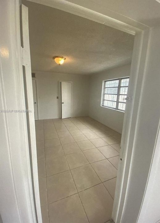 For Rent: $2,000 (2 beds, 1 baths, 590 Square Feet)