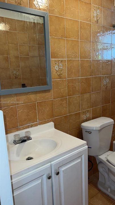 For Rent: $2,000 (2 beds, 1 baths, 590 Square Feet)
