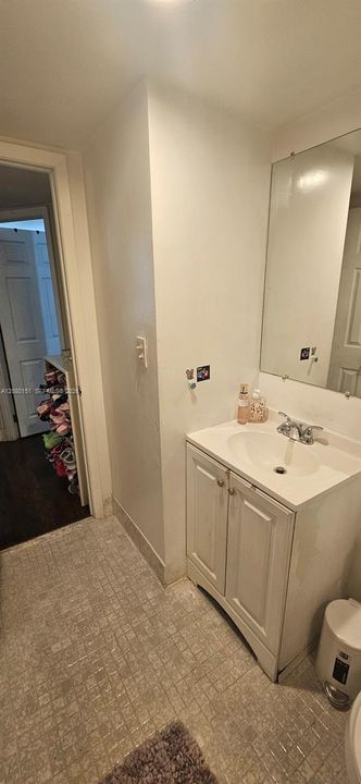На продажу: $195,000 (2 спален, 2 ванн, 1058 Квадратных фут)