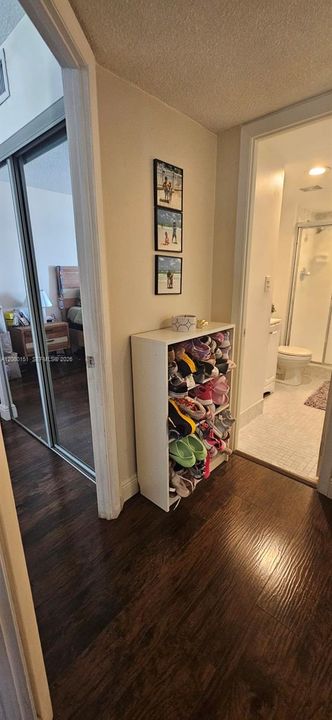 На продажу: $195,000 (2 спален, 2 ванн, 1058 Квадратных фут)