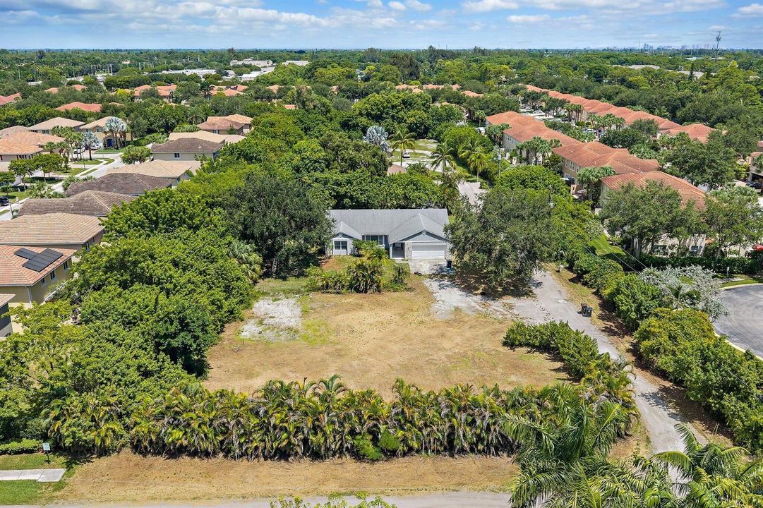 005-5681DesotoRd-Greenacres-SMALL