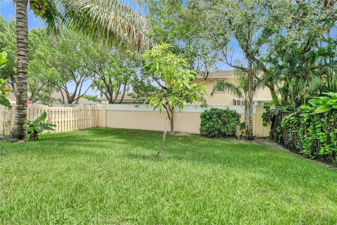 En Venta: $499,000 (3 camas, 2 baños, 1393 Pies cuadrados)