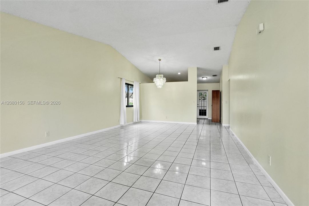 En Venta: $499,000 (3 camas, 2 baños, 1393 Pies cuadrados)