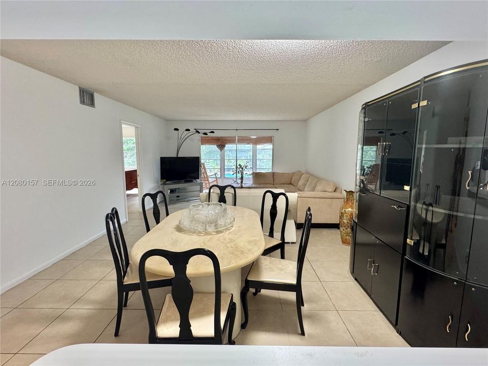 En Venta: $225,000 (2 camas, 2 baños, 1192 Pies cuadrados)