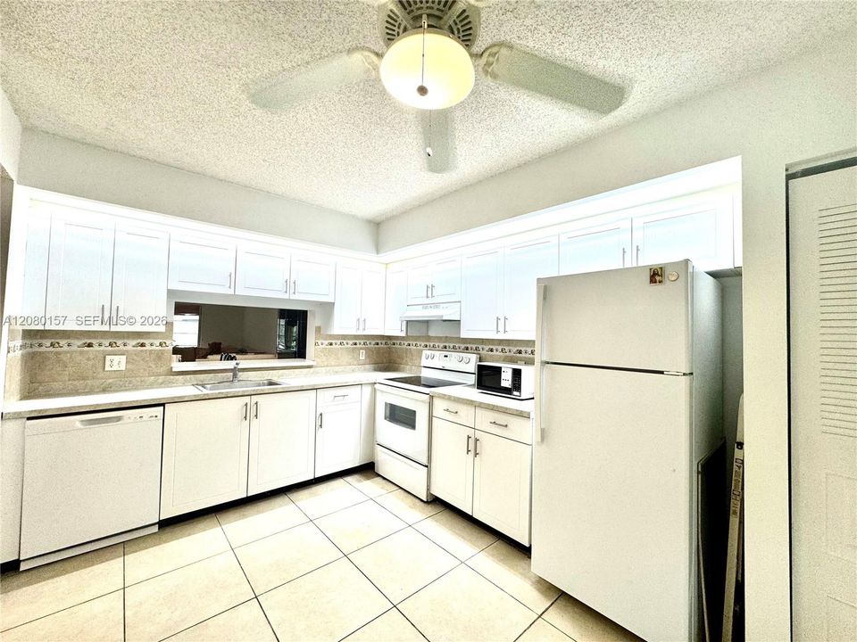 En Venta: $225,000 (2 camas, 2 baños, 1192 Pies cuadrados)