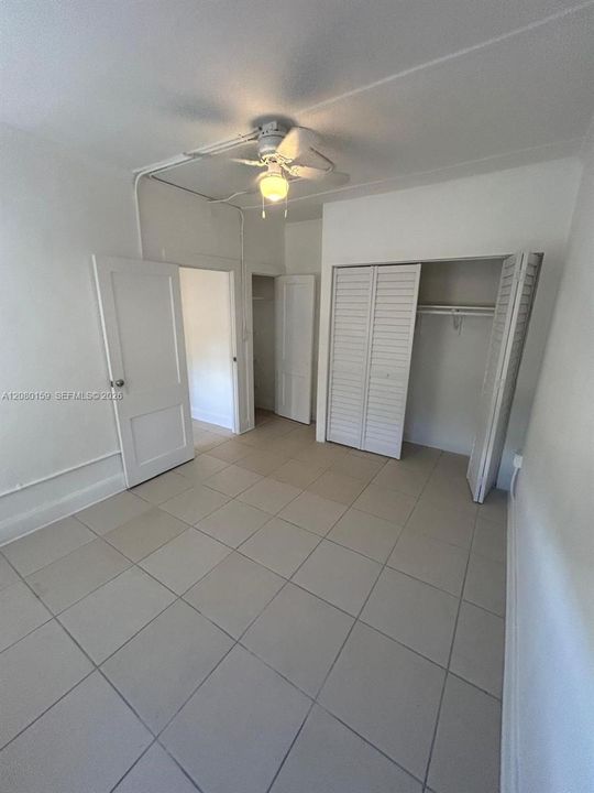 For Rent: $1,800 (1 beds, 1 baths, 8288 Square Feet)