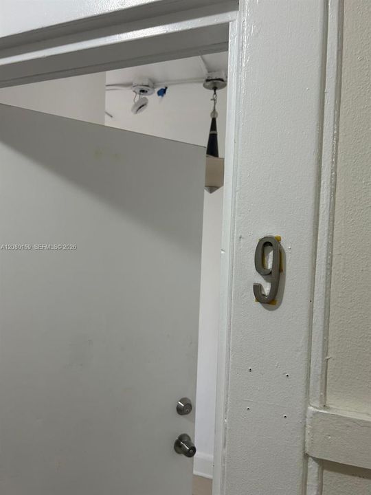 For Rent: $1,800 (1 beds, 1 baths, 8288 Square Feet)
