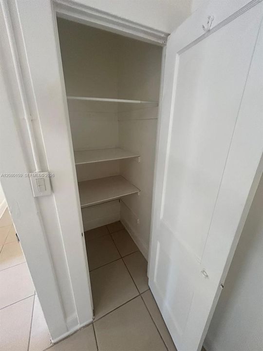 For Rent: $1,800 (1 beds, 1 baths, 8288 Square Feet)