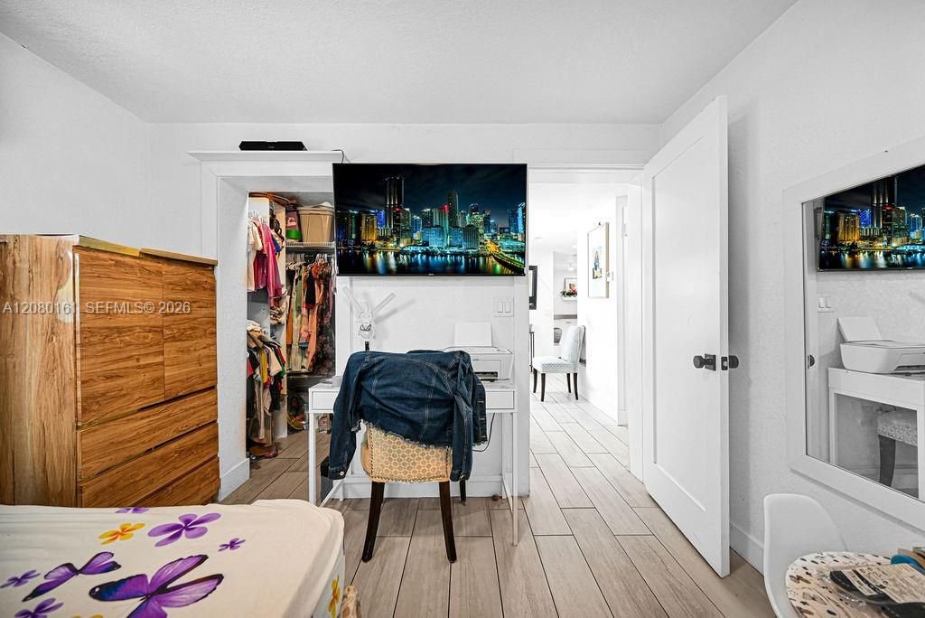 В аренду: $2,550 (3 спален, 1 ванн, 1100 Квадратных фут)