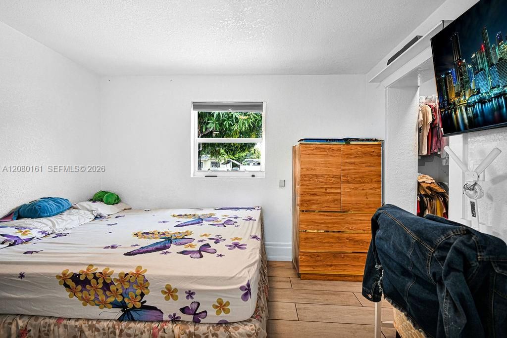В аренду: $2,550 (3 спален, 1 ванн, 1100 Квадратных фут)