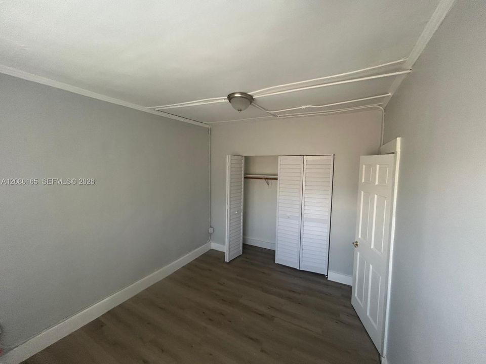For Rent: $2,000 (2 beds, 1 baths, 8288 Square Feet)