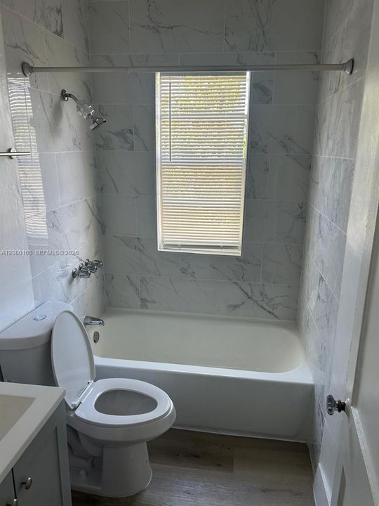 For Rent: $2,000 (2 beds, 1 baths, 8288 Square Feet)