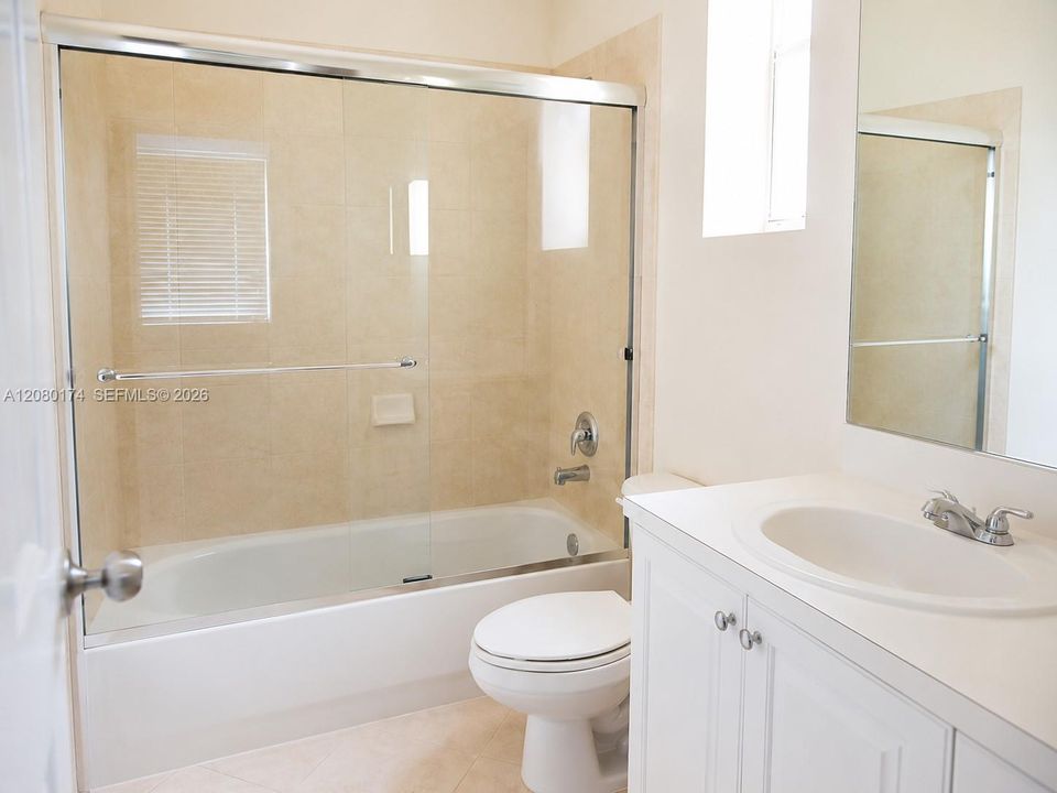 For Rent: $2,250 (3 beds, 2 baths, 1151 Square Feet)