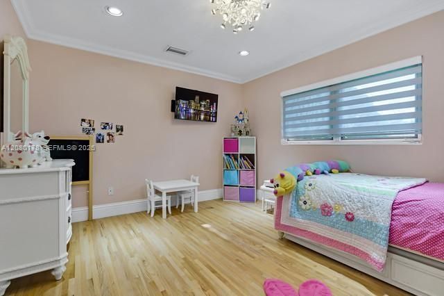 For Rent: $27,000 (5 beds, 4 baths, 3429 Square Feet)