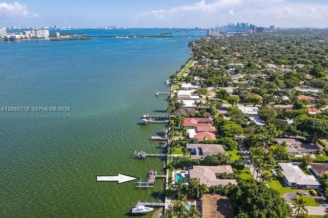 For Rent: $27,000 (5 beds, 4 baths, 3429 Square Feet)