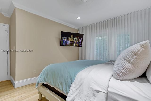 For Rent: $27,000 (5 beds, 4 baths, 3429 Square Feet)